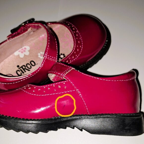 Toddler Girls Size 7 Magenta Patent Mary Jane Shoes – Great Condition - Picture 5 of 6